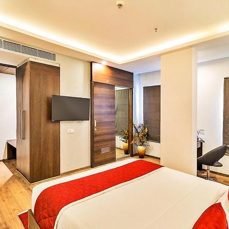 Jagadish Brigade Hotel Bangalore Dış mekan fotoğraf