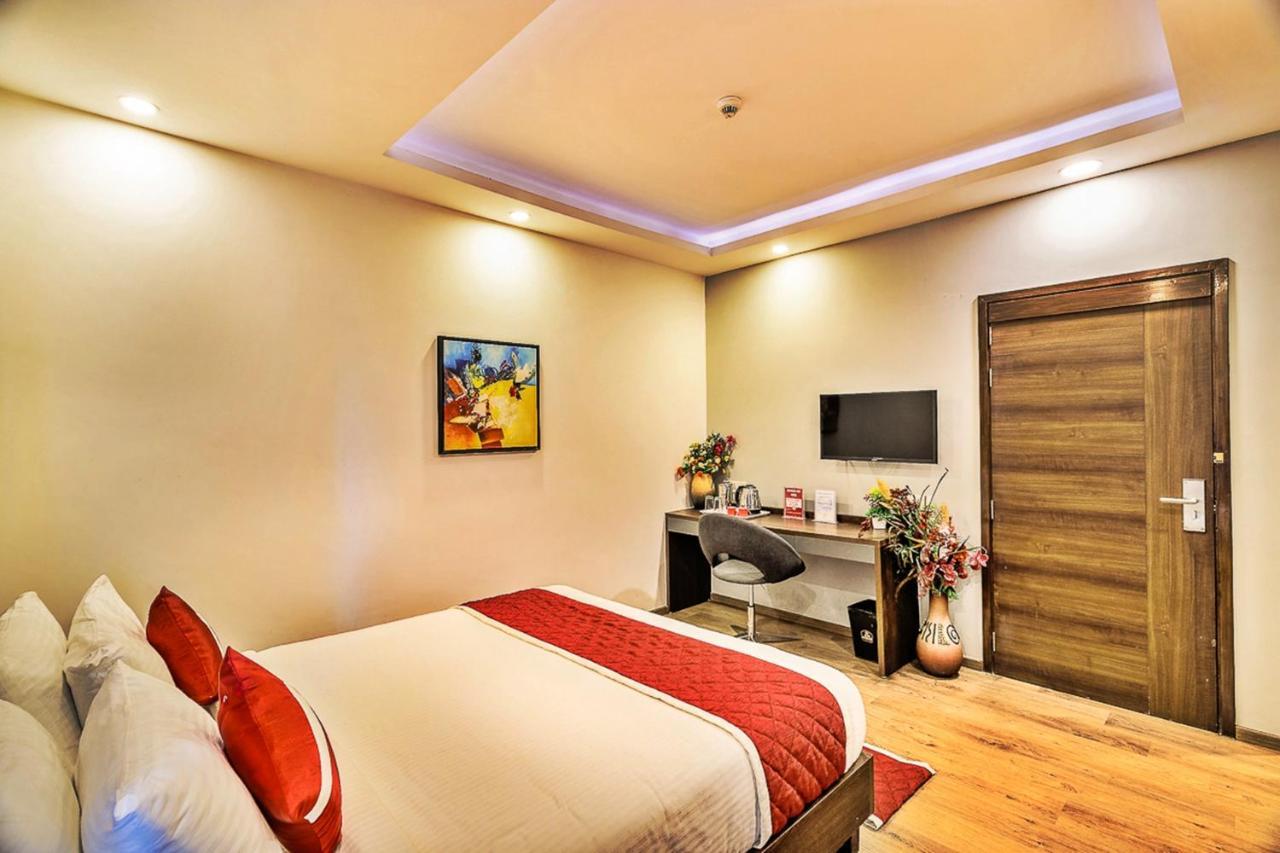 Jagadish Brigade Hotel Bangalore Dış mekan fotoğraf