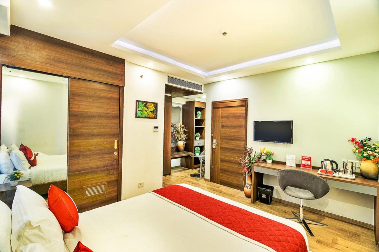 Jagadish Brigade Hotel Bangalore Dış mekan fotoğraf