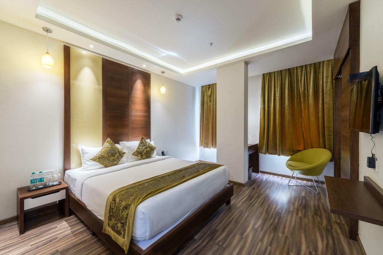 Jagadish Brigade Hotel Bangalore Dış mekan fotoğraf